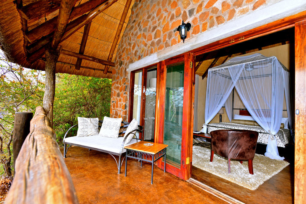 Gorges Lodge Victoriawatervallen Buitenkant foto