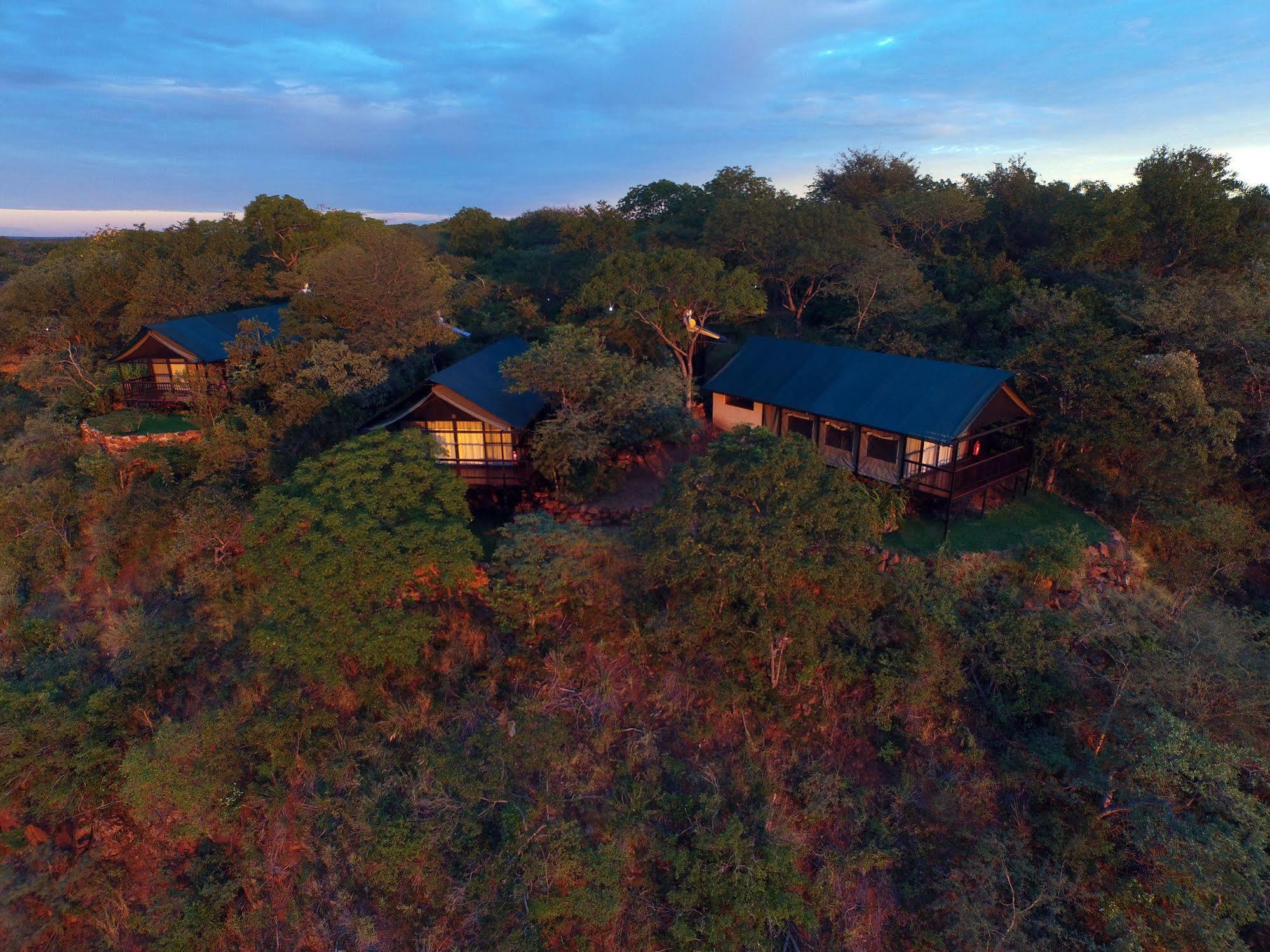 Gorges Lodge Victoriawatervallen Buitenkant foto